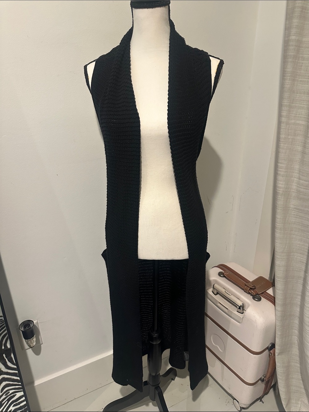 Guess Black Long Knit Sleeveless Cardigan Vest